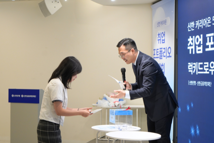 갤러리 6