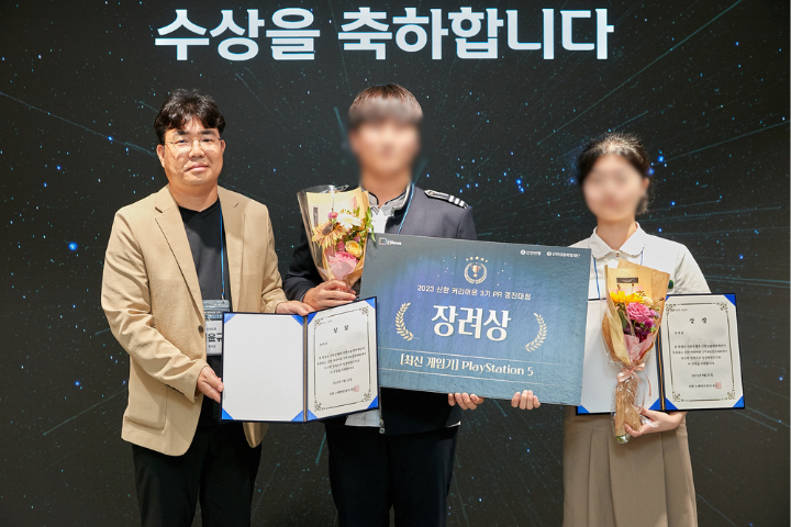 갤러리 8
